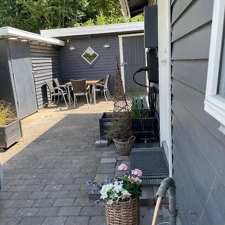 Paradise Near Feriehus Præstø